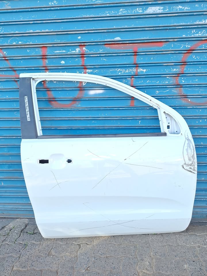 Ford Ranger T7 Bakkie RHS Front Door (2016 - 2022) - Private Seller