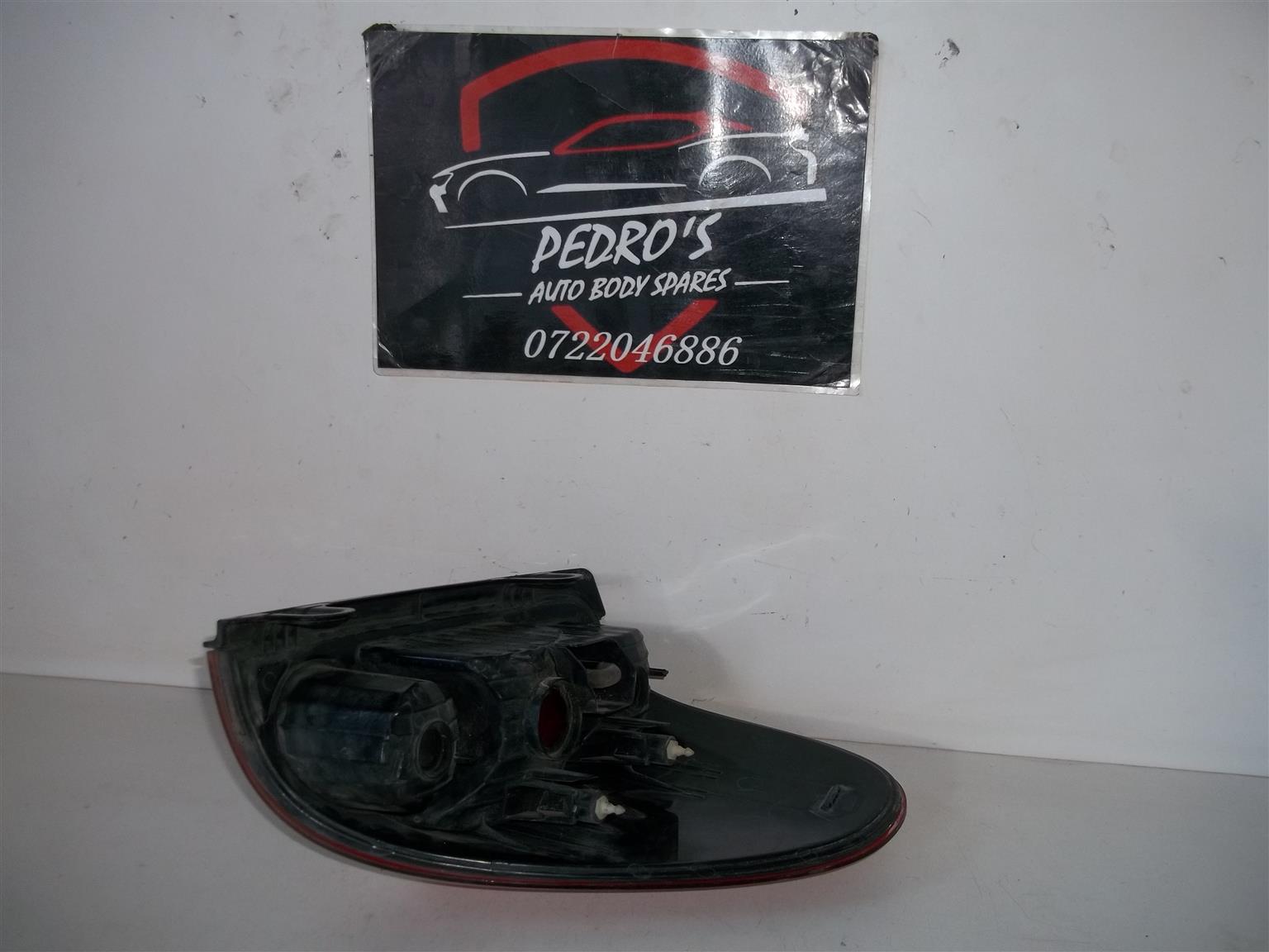 Mitsubishi Triton L200 '05-'15 left tail light - Private Seller Mitsubishi Triton L200 '05-'15 left tail light - Private Seller