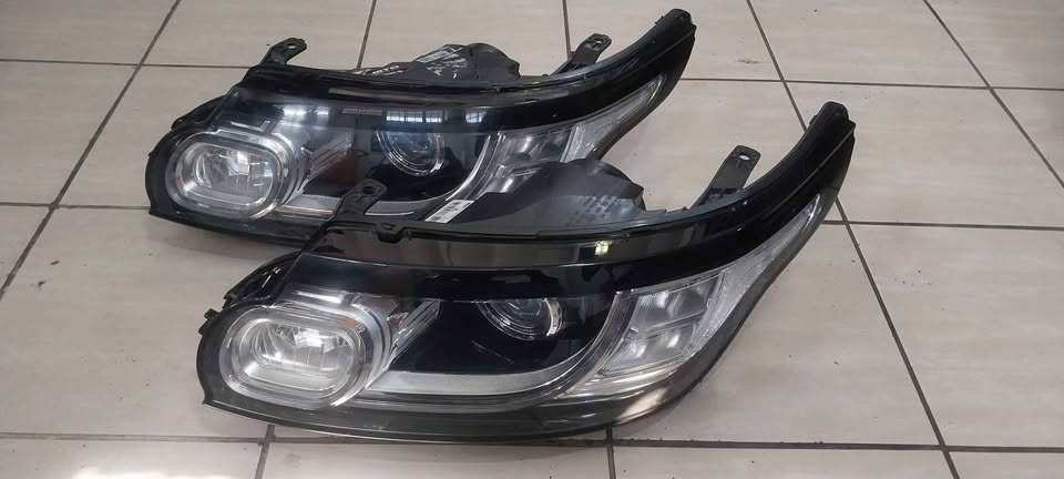 RANGE ROVER SPORT HEADLIGHTS AVAILABLE - Private Seller