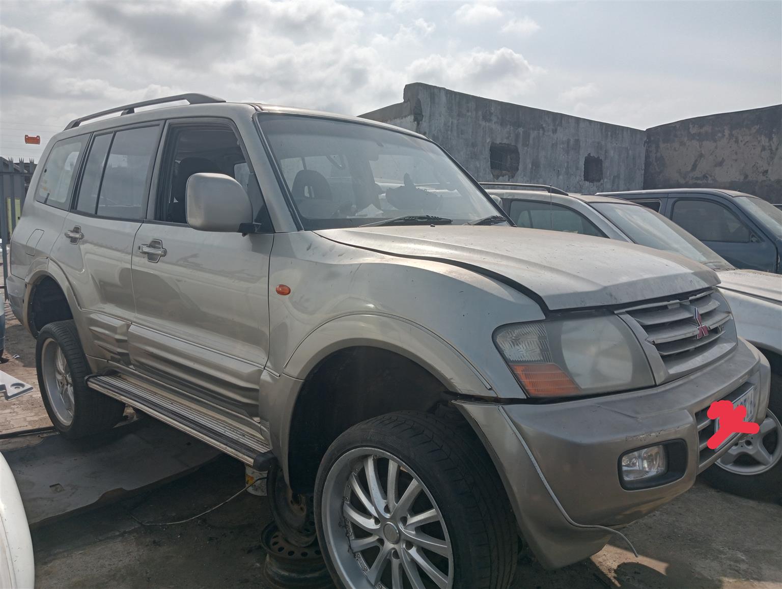 2001 Mitsubishi Pajero 3.0 V6 – Stripping for Spares