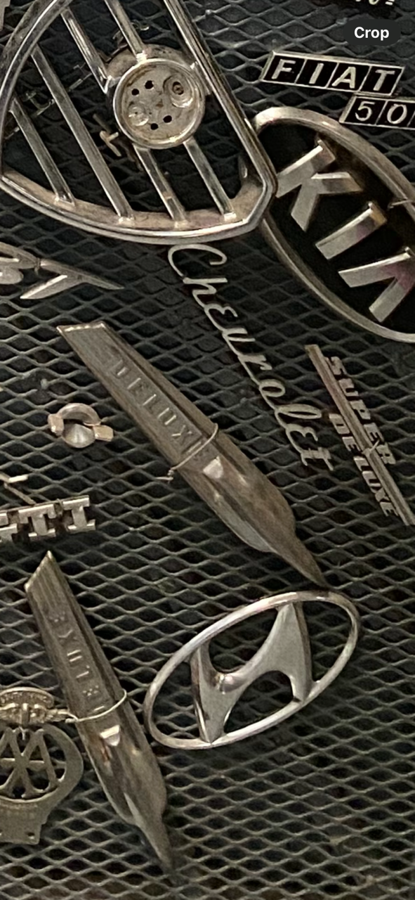 Chevrolet badge emblem decal motive ornament - Private Seller Chevrolet badge emblem decal motive ornament - Private Seller