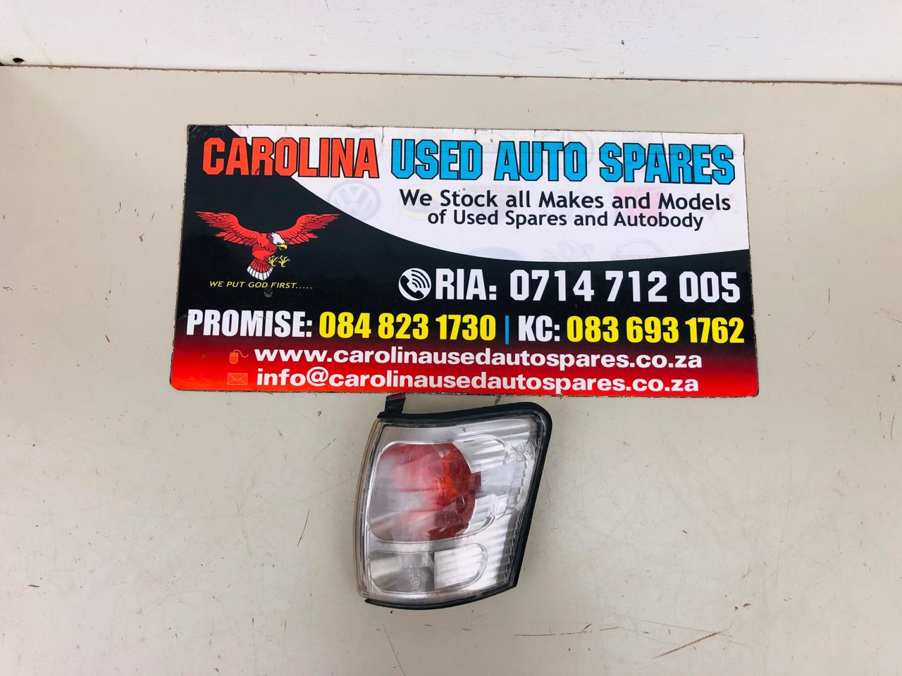 Toyota Hilux left side corner indicator light (2002-2005) - Private Seller