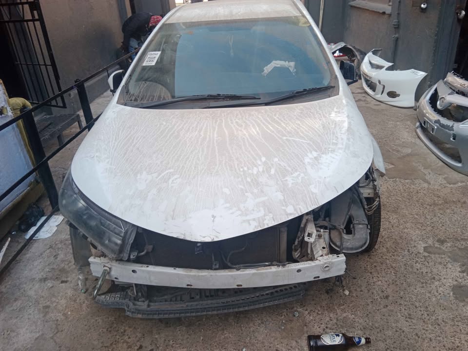 Toyota Corolla prestige stripping - Private Seller Toyota Corolla prestige stripping - Private Seller
