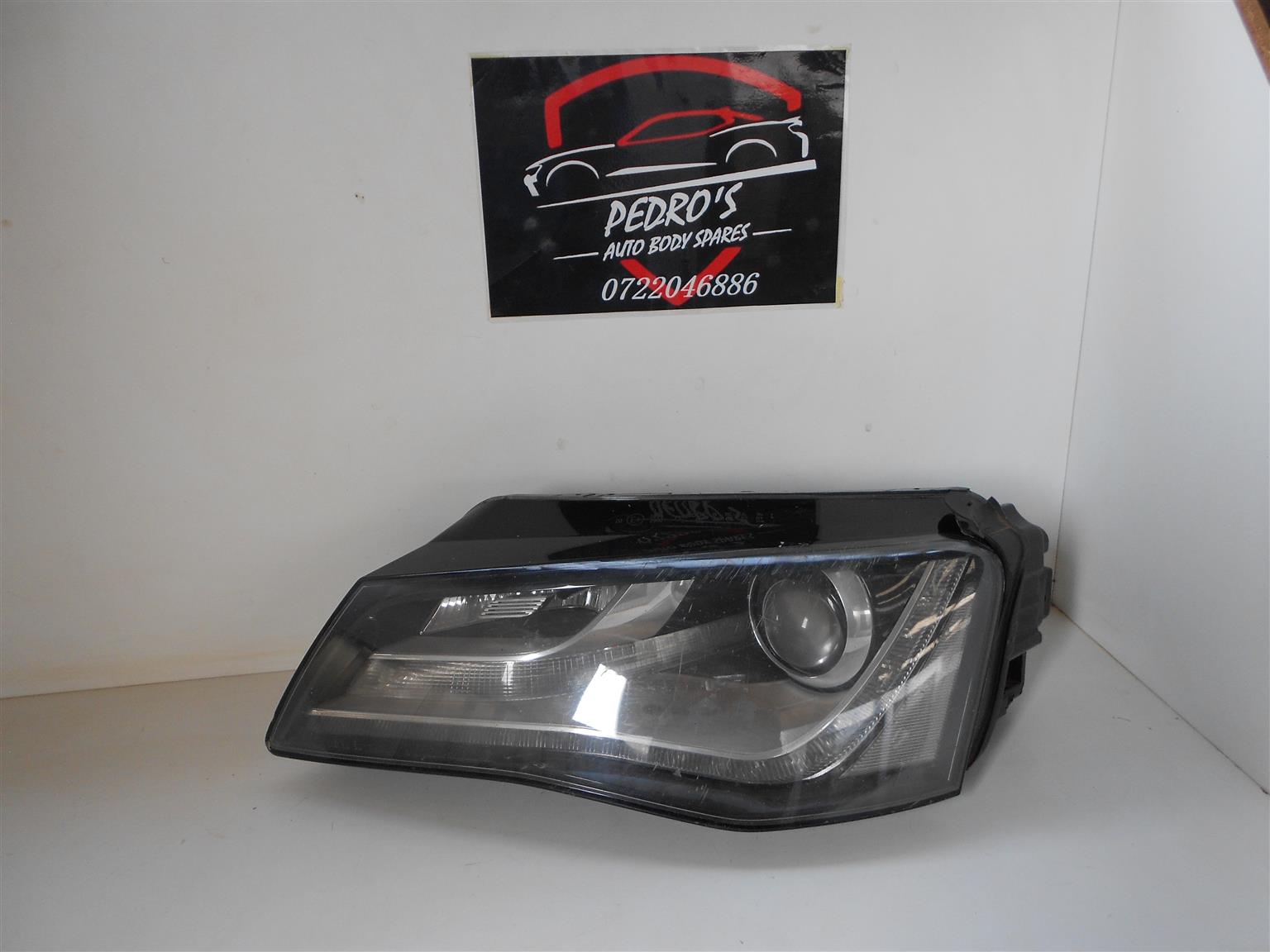 Audi A8 Headlight - Private Seller Audi A8 Headlight - Private Seller