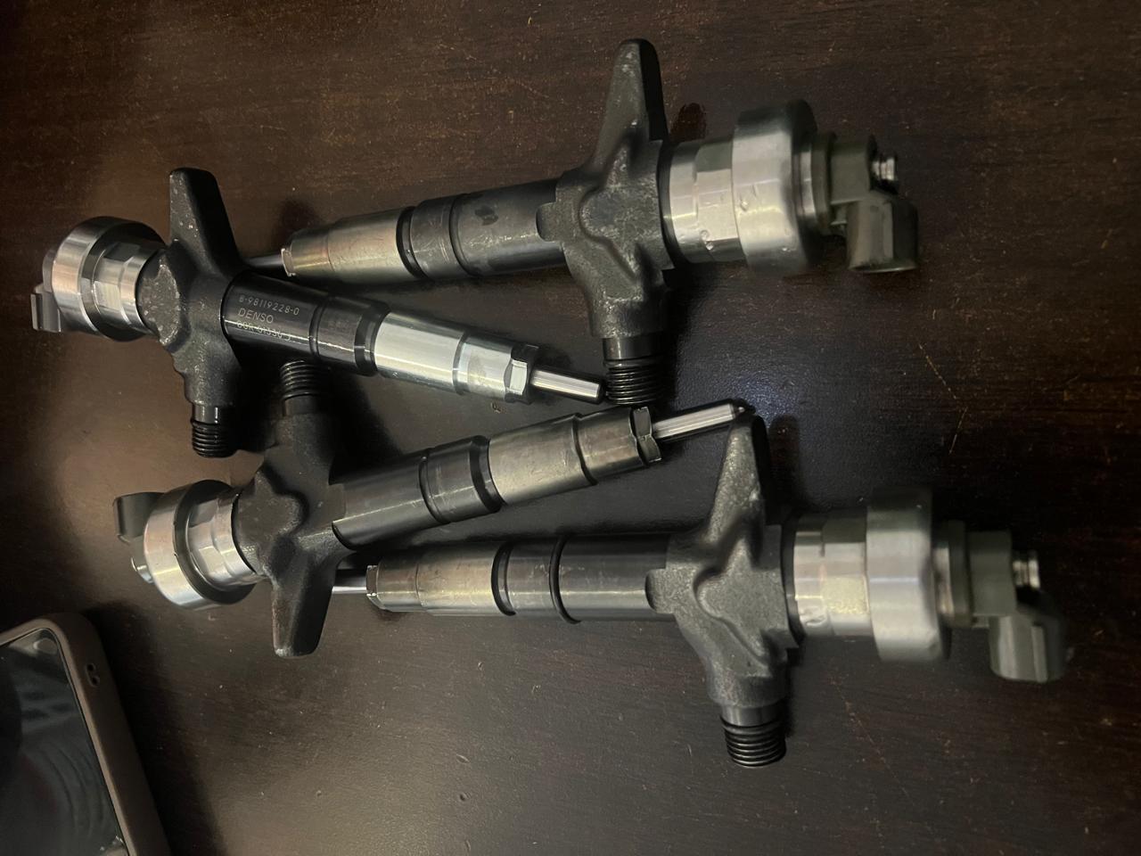 Isuzu Dtec Diesel Injectors - Private Seller
