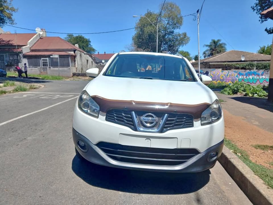 2013 Nissan Qashqai 1.6 Petrol, Manual, White 147000kms Service history. Accident Free 2013 Nissan Qashqai 1.6 Petrol, Manual, White 147000kms Service history. Accident Free