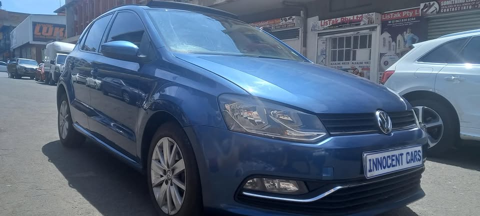 2017 VW POLO 6 TSI 1.2 COMFORTLINE, MANUAL TRANSMISSION, BLUE COLOUR