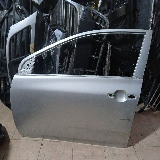 Toyota quest door - Private Seller