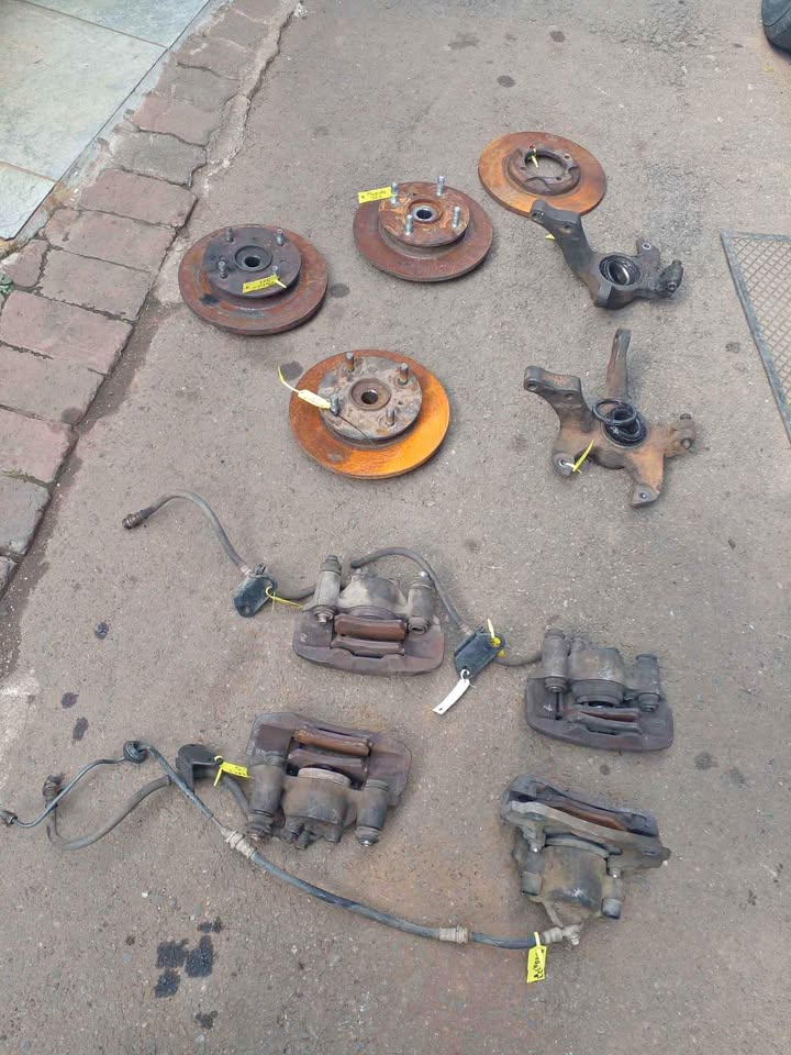 Mazda 323 Hub n stab,break Disc,caliper - Private Seller