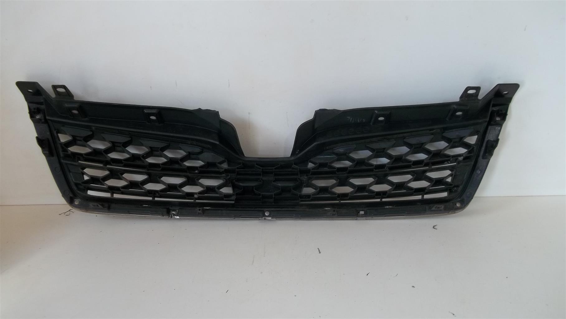 Subaru Forester grille - Private Seller Subaru Forester grille - Private Seller