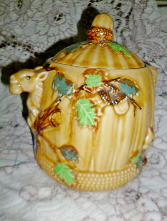 Vintage Japanese Majolica Acorn squirrel set x3