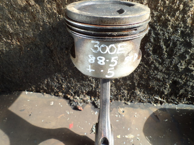 Mercedes 260e / 300e spares