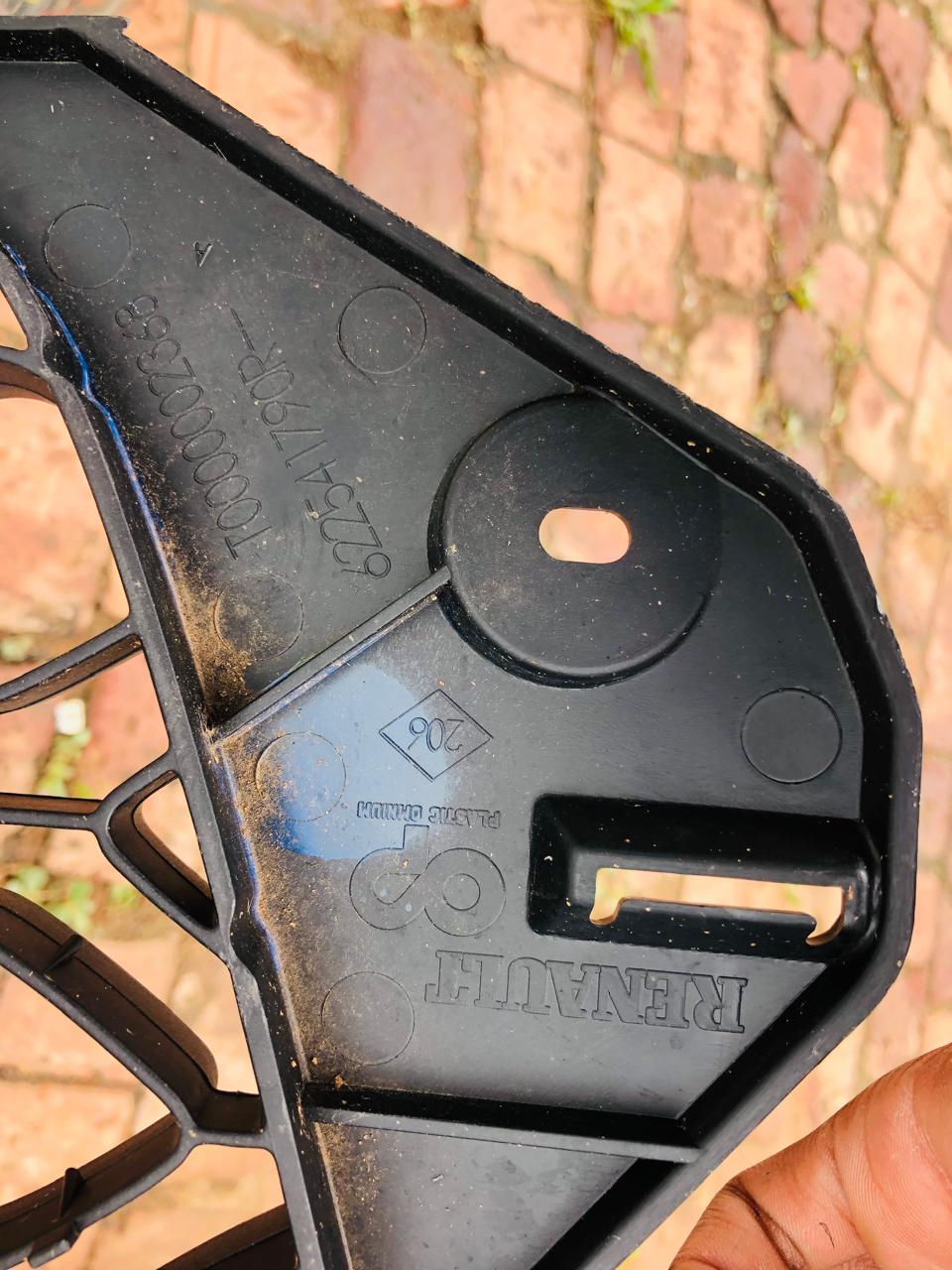 Renault Megane MK3 GT coupe lower bumper - Private Seller Renault Megane MK3 GT coupe lower bumper - Private Seller