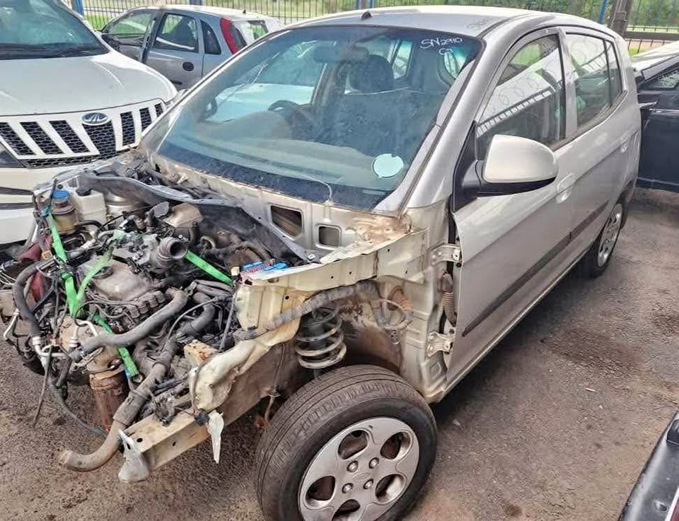 Kia Picanto STRIPPING FOR SPARES Call or whatsapp  or