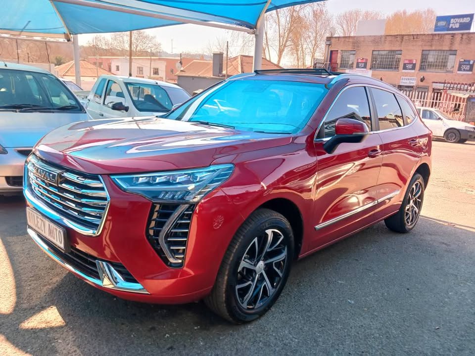 2023 HAVAL JOLION 1.5T  Transmission: Automatic  Mileage: 20000km  Fueltype: Petrol  Maroon