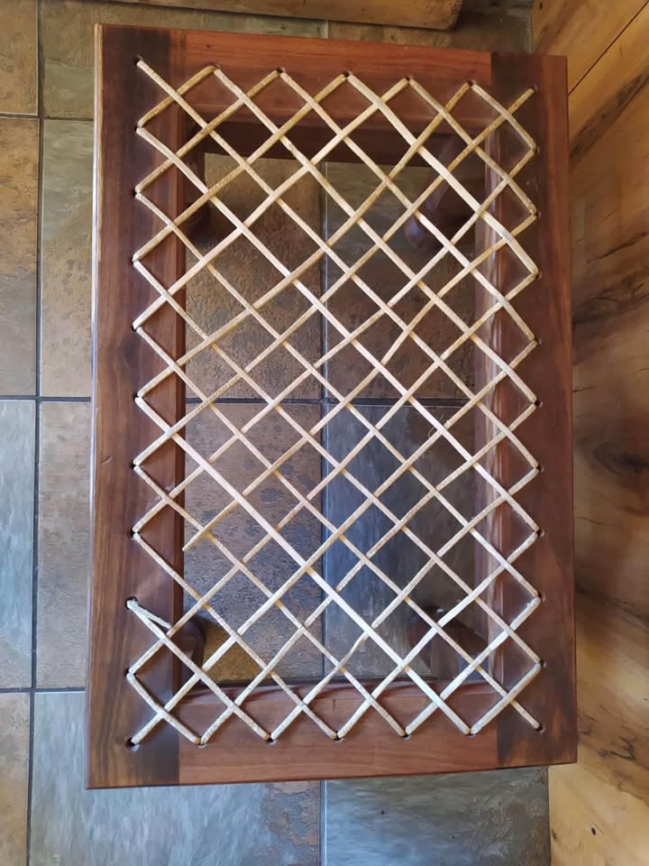 Vintage riempies foot stool