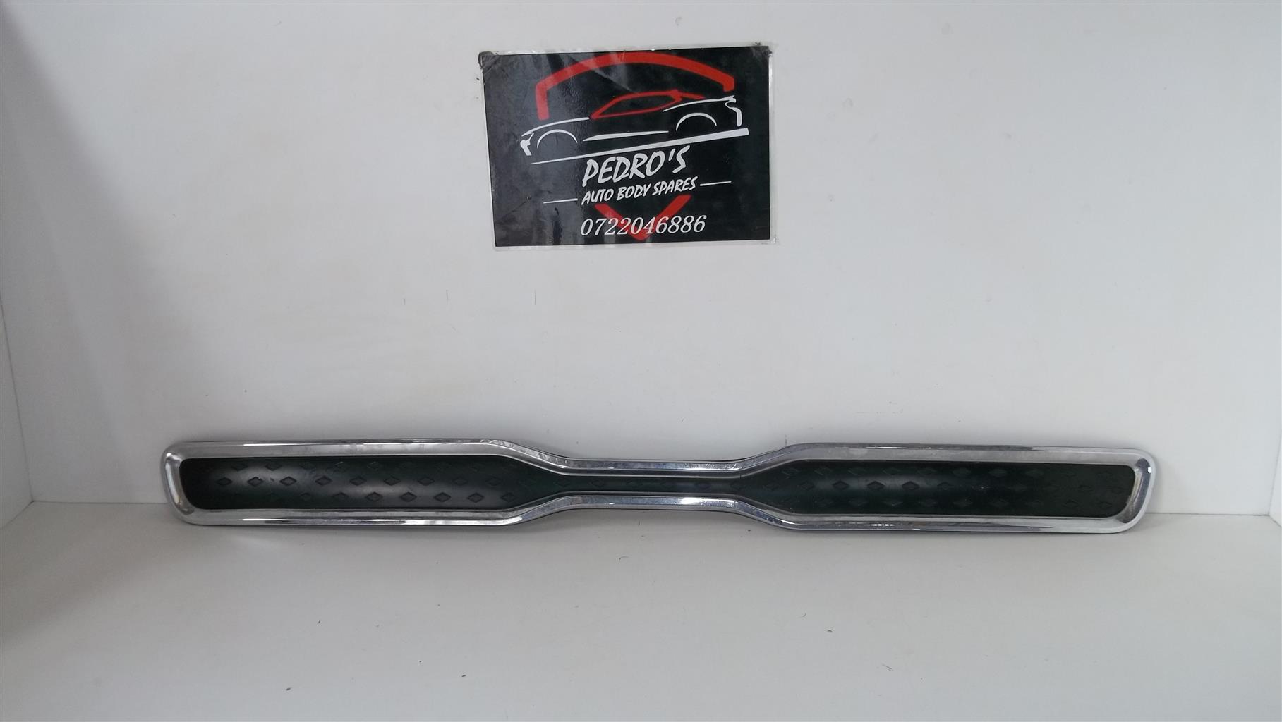 KIA k2500 / k2700 grille - Private Seller KIA k2500 / k2700 grille - Private Seller