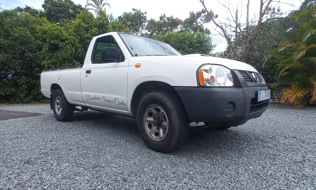 Used 2019 Nissan NP300 Hardbody 2.5TDi (aircon) - Private Seller Used 2019 Nissan NP300 Hardbody 2.5TDi (aircon) - Private Seller