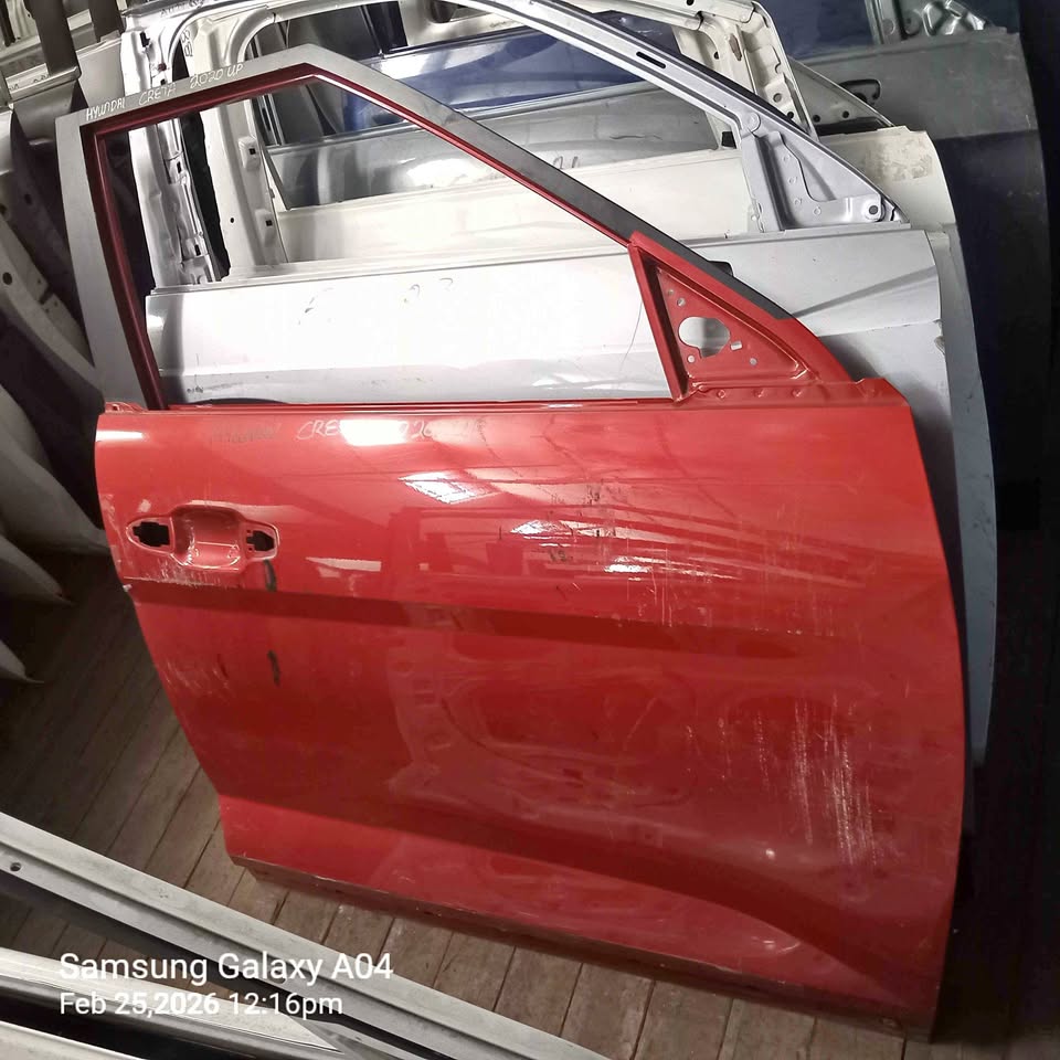 Hyundai CRETA FRONT DOOR RIGHT 2020 UP MODEL - Private Seller Hyundai CRETA FRONT DOOR RIGHT 2020 UP MODEL - Private Seller