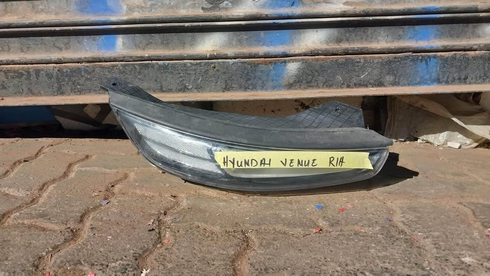 Hyundai Venue headlight - Private Seller