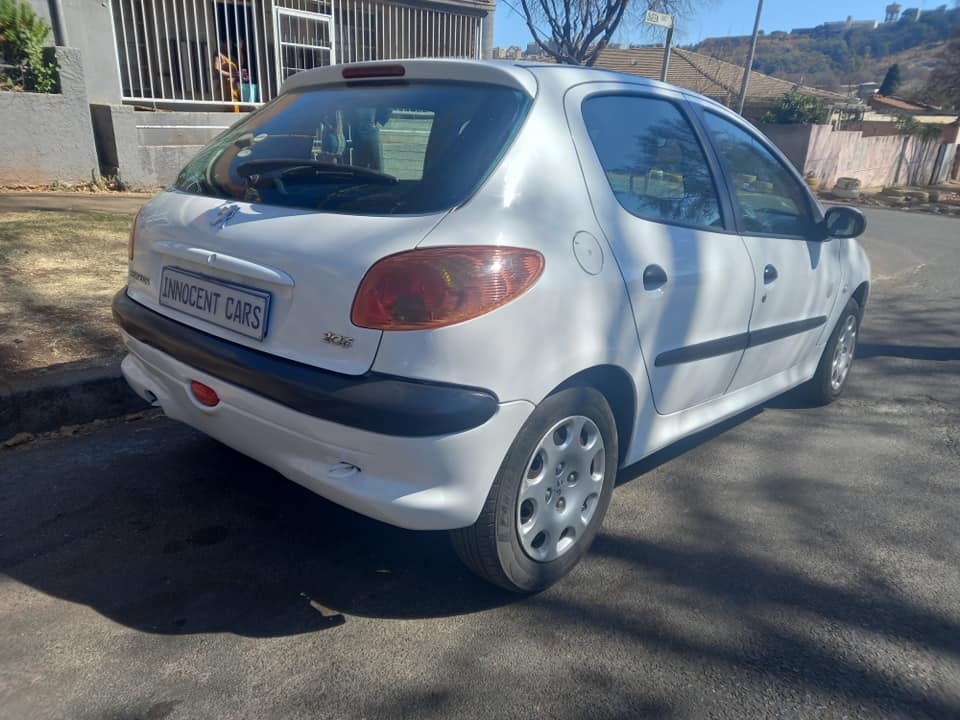 2007 PEUGEOT 206 1.4 PETROL ENGINE, MANUAL, WHITE COLOR, MILEAGE 100000KMS