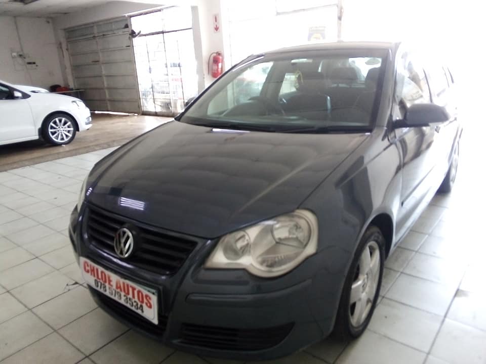 2010 VW POLO BUTJWA 1.6 MANUAL PETROL GREY 82000KM