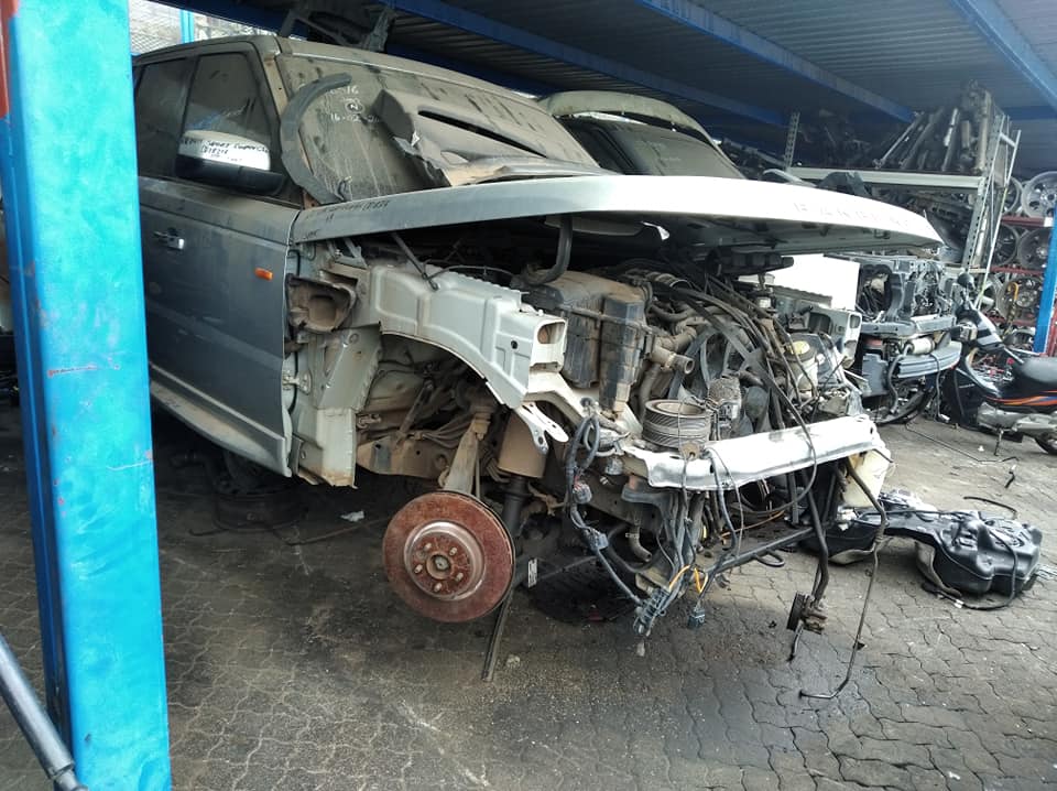 Range rover sports stripping - Private Seller Range rover sports stripping - Private Seller