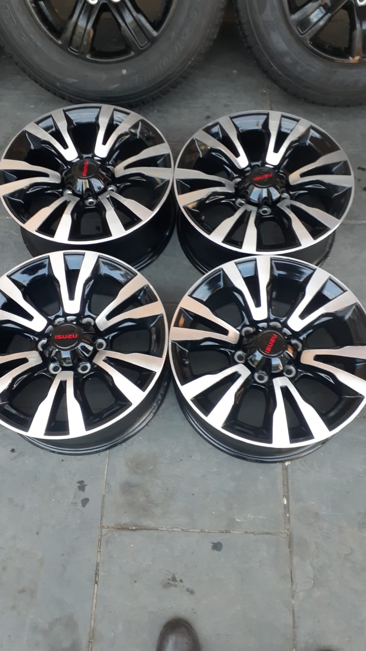 18inch D-Max OEM isuzu rims - Private Seller