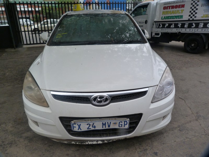 Hyundai i30 1.6 Manual White - 2010 STRIPPING FOR SPARES - Private Seller Hyundai i30 1.6 Manual White - 2010 STRIPPING FOR SPARES - Private Seller