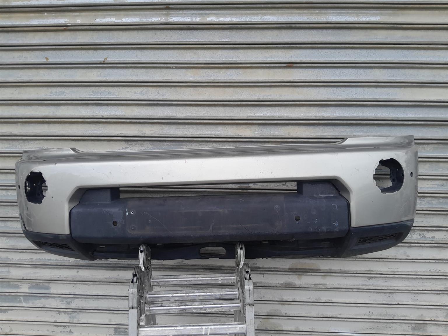 2009-2012 LAND ROVER DISCOVERY 4 FRONT BUMPER FOR SALE - Private Seller