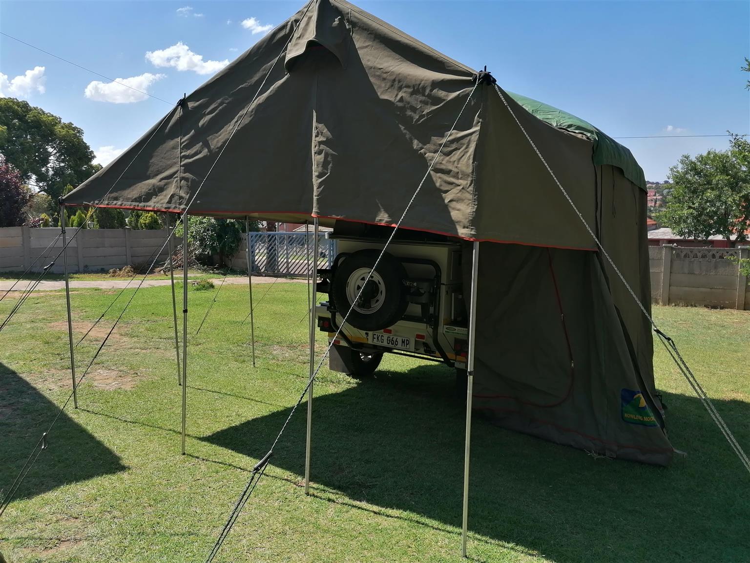 XT140 in excellent condition with Howling moon tent, complete with side panels.