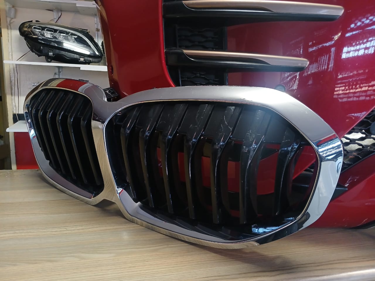 2019-2023 BMW 1 SERIES F40 FRONT BUMPER GRILL GLOSS BLACK - Private Seller 2019-2023 BMW 1 SERIES F40 FRONT BUMPER GRILL GLOSS BLACK - Private Seller