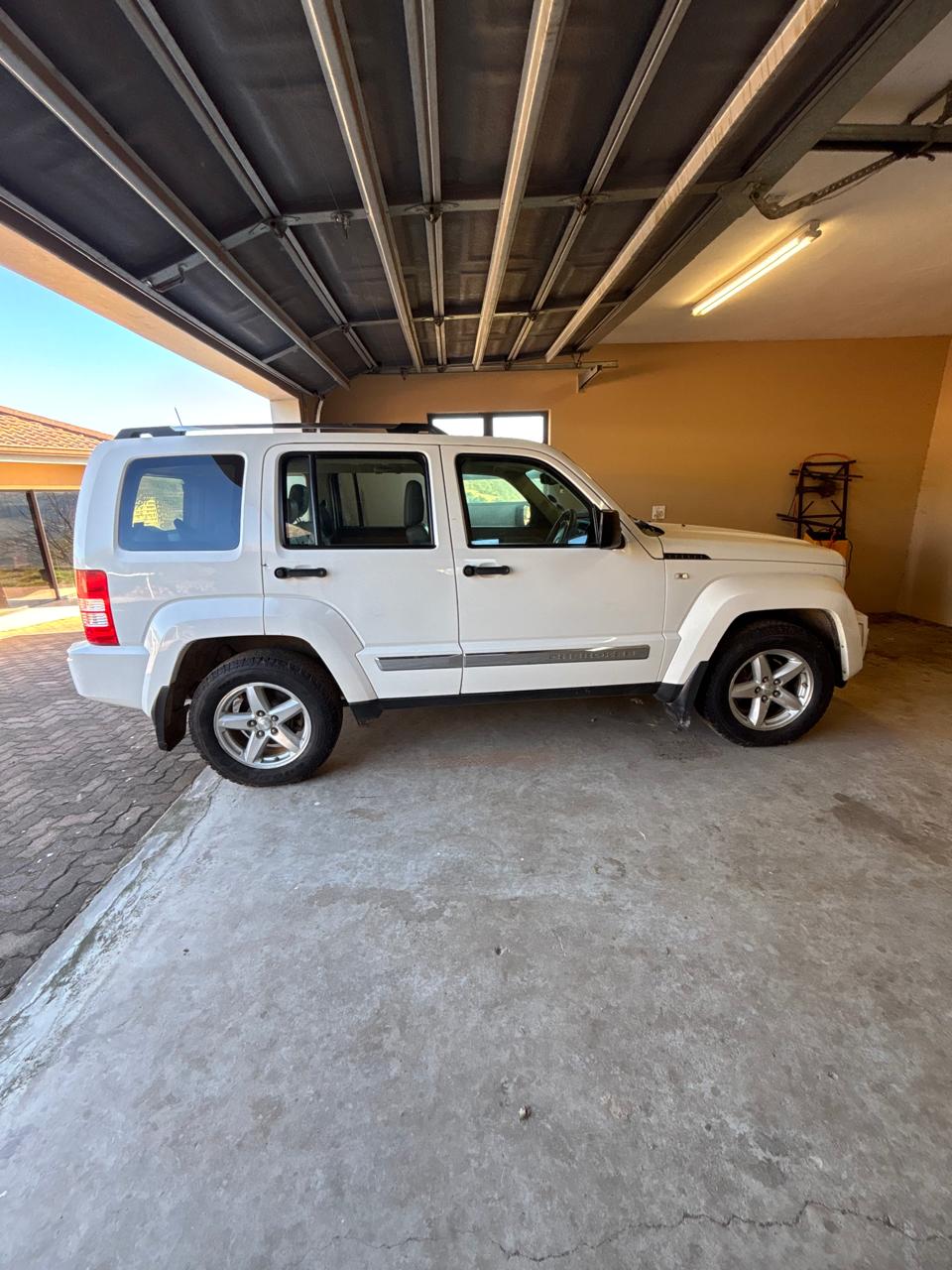 Used 2010 Jeep Cherokee 3.7L Limited - Private Seller Used 2010 Jeep Cherokee 3.7L Limited - Private Seller