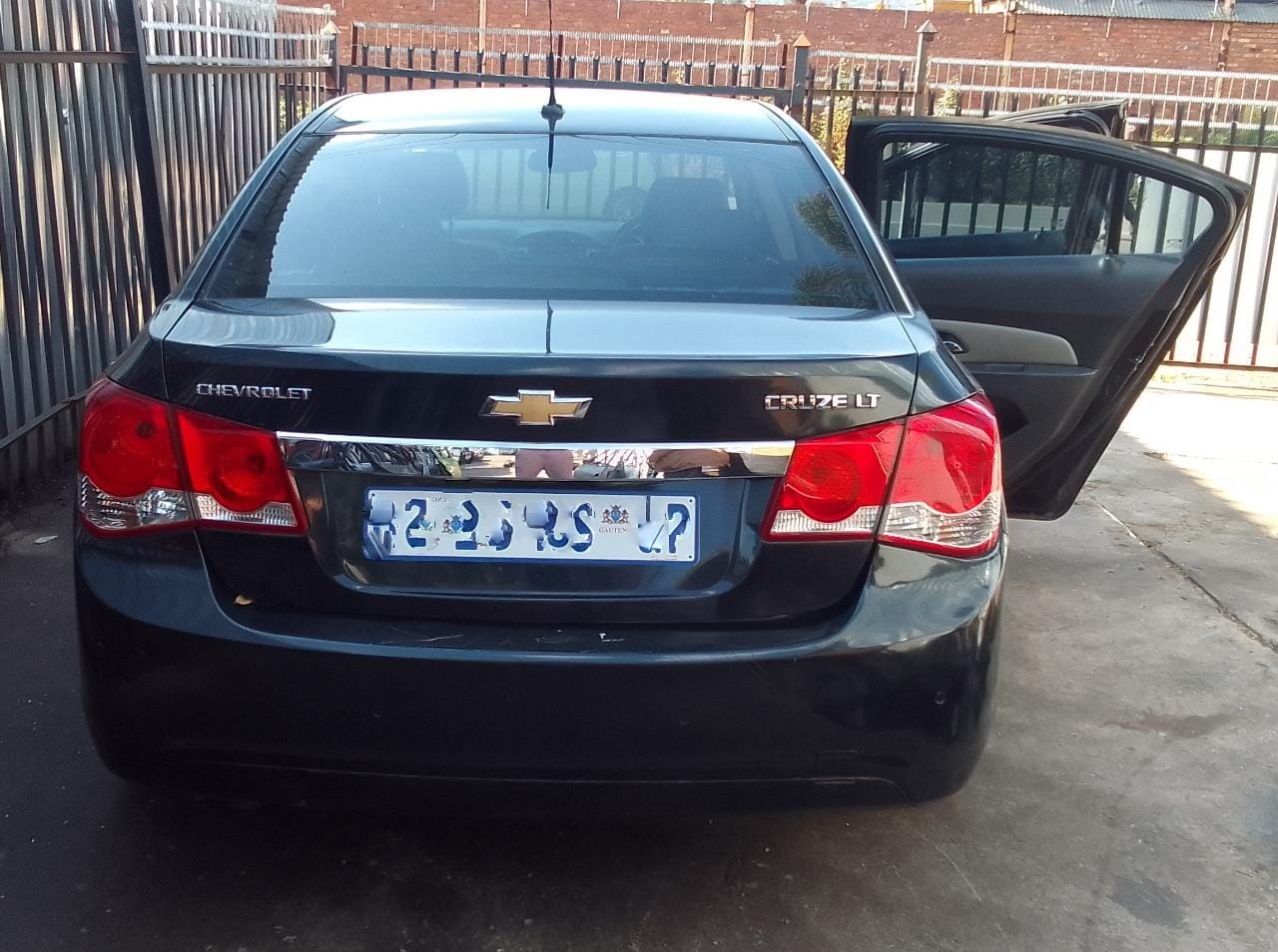Stripping Chev Cruze 1.8 - Private Seller Stripping Chev Cruze 1.8 - Private Seller