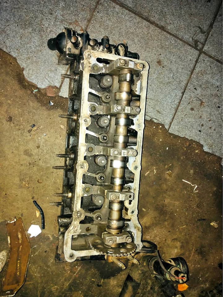 Ford Bantum Cylinder head