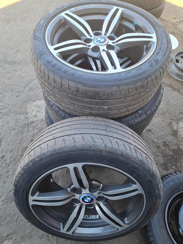 Bmw mags size 17 tyres used - Private Seller