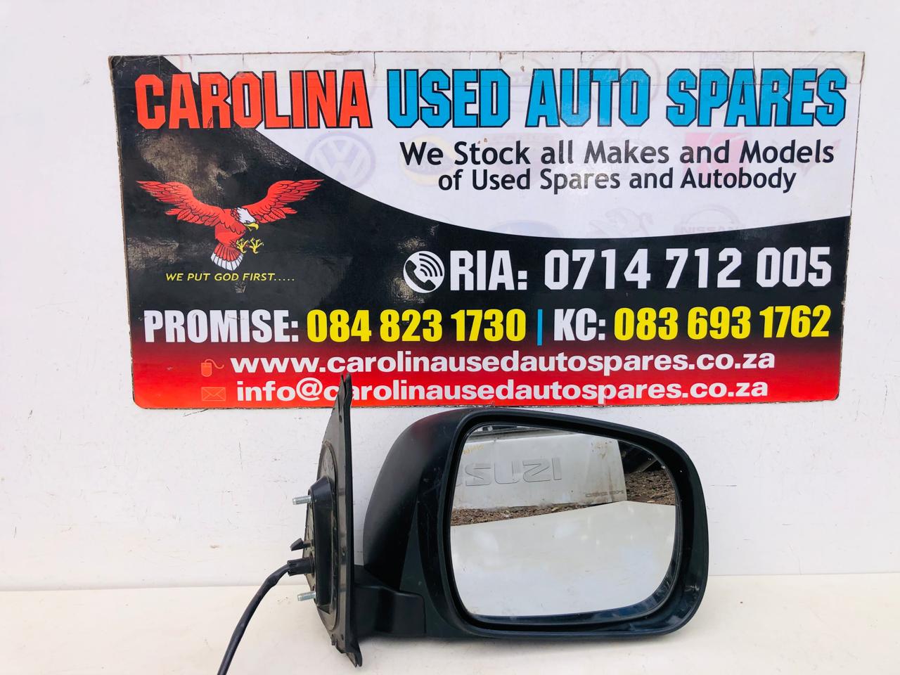 Toyota Hilux D4d right side electronic mirror (no indicator) - Private Seller Toyota Hilux D4d right side electronic mirror (no indicator) - Private Seller