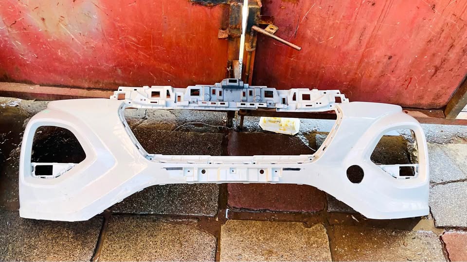 SUZUKI FRONX BUMPER - Private Seller SUZUKI FRONX BUMPER - Private Seller