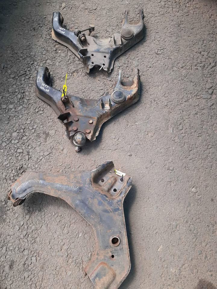 Mahindra scorpio 2.2 lower control arms left side - Private Seller Mahindra scorpio 2.2 lower control arms left side - Private Seller