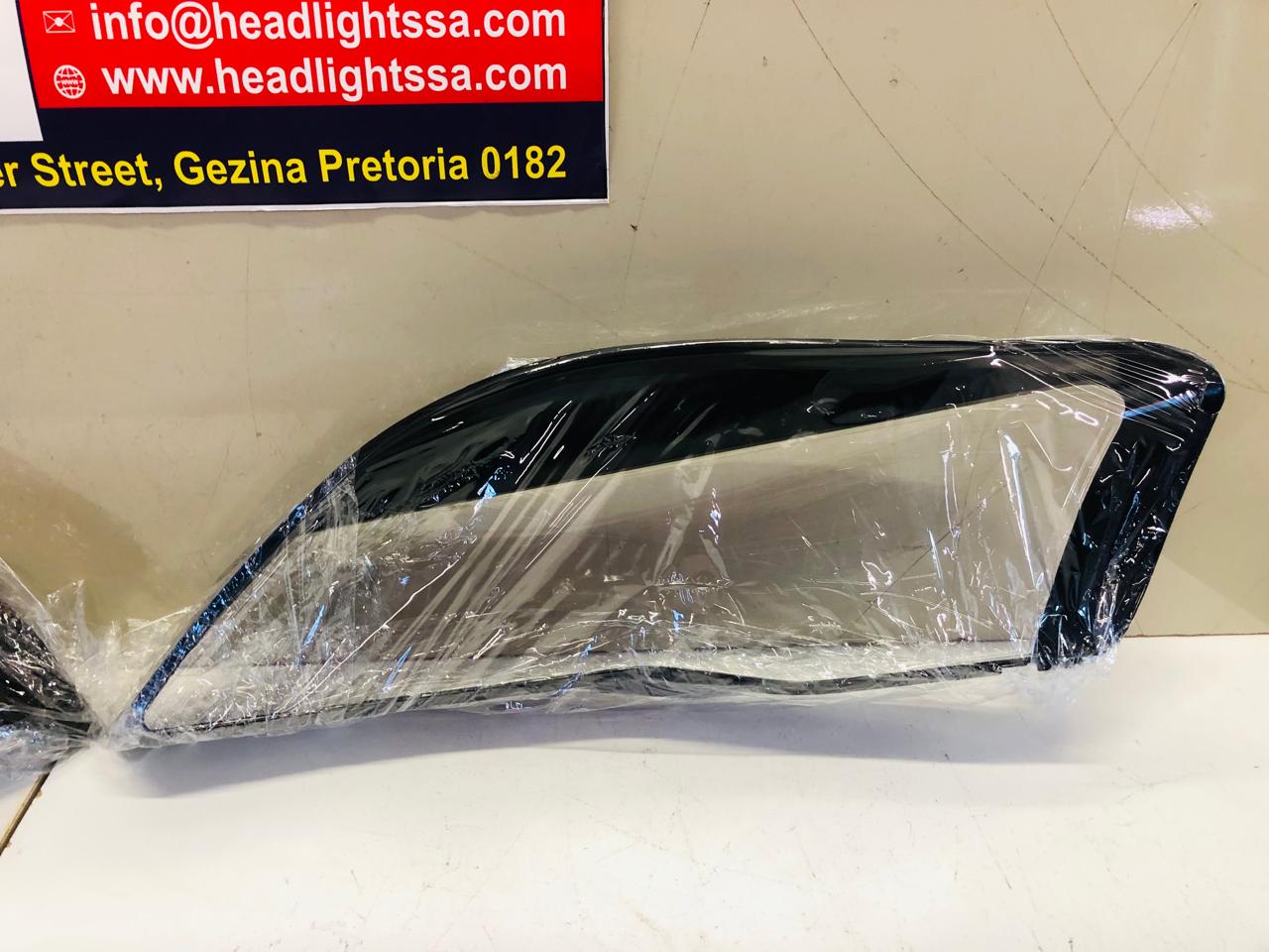 Audi R8 left and right side headlight replacement lens - Private Seller Audi R8 left and right side headlight replacement lens - Private Seller