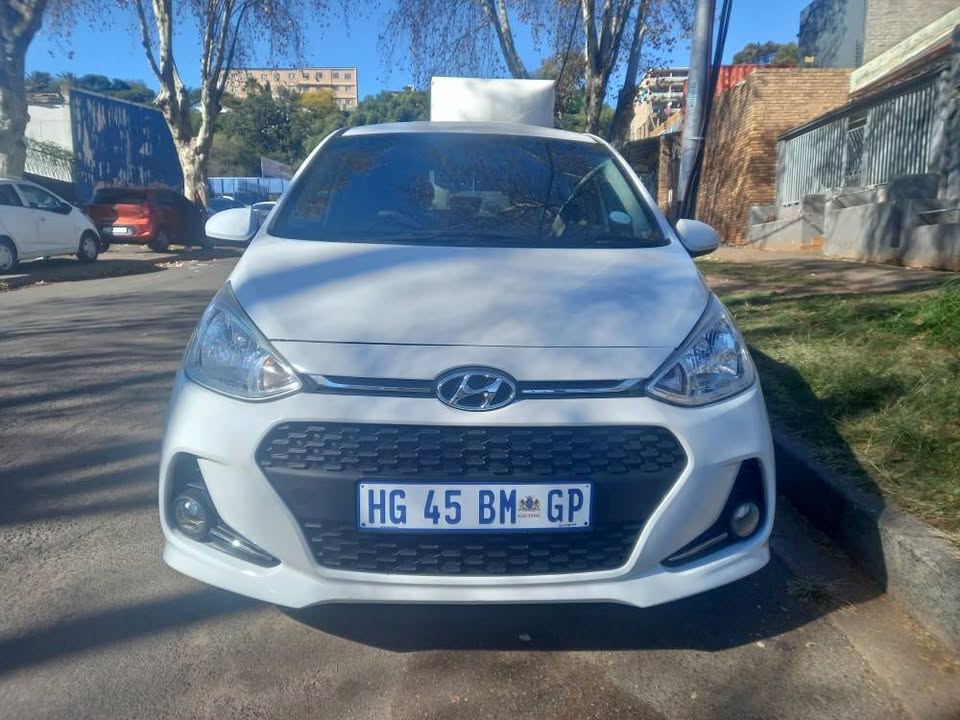 2018 HYUNDAI I10 GRAND 1.0 Petrol, MANUAL, White, 75000kms