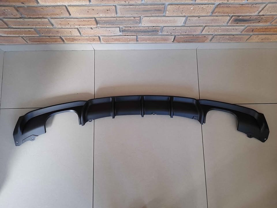 BMW F30 M STYLE BRAND NEW DUAL EXIT PLASTIC REAR BUMPER DIFFUSER FOR SALE - Private Seller