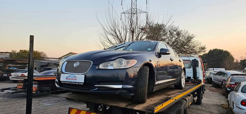 2008 JAGUAR XF 3.0 DIESEL STRIPPING AS SPARES