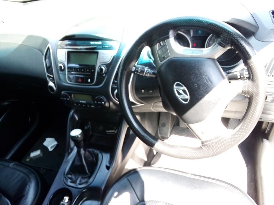 2013 HYUNDAI 1X35 MANUAL PETROL SILVER GREY 90,000KM