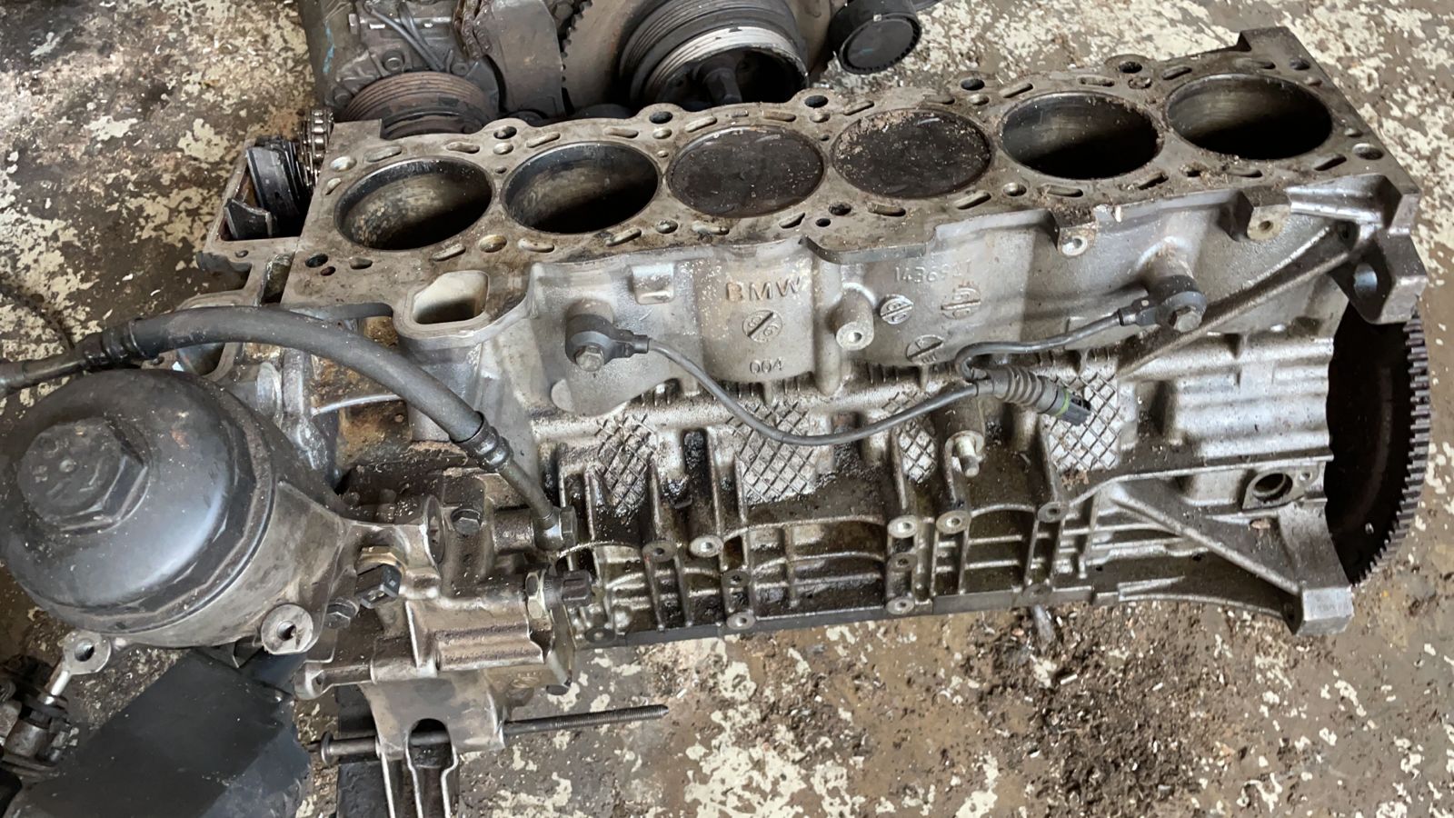 BMW 325 SUB ASSEMBLY / CYLINDER HEADS AVAILABLE BMW 325 SUB ASSEMBLY / CYLINDER HEADS AVAILABLE