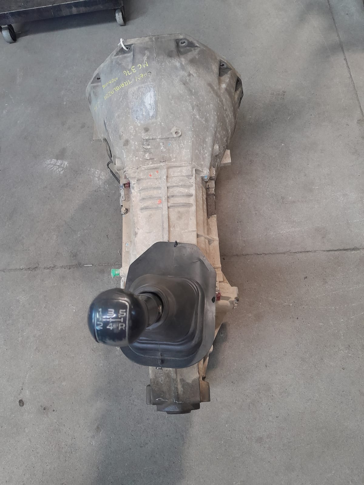 CHEVROLET TRAILBLAZER 2.5L 2X4 MANUAL GEARBOX FOR SALE - Private Seller CHEVROLET TRAILBLAZER 2.5L 2X4 MANUAL GEARBOX FOR SALE - Private Seller