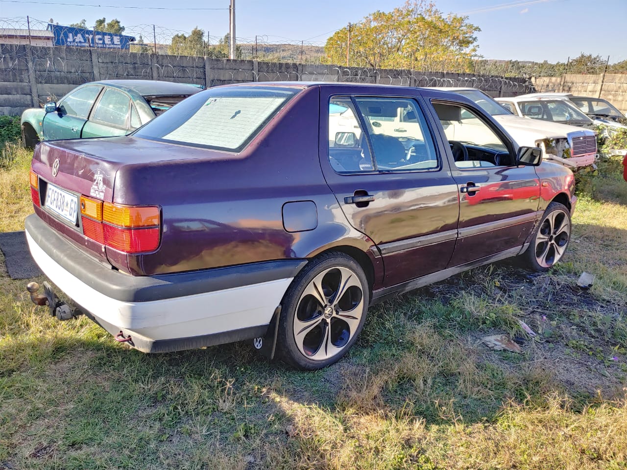 VW JETTA 3 BODY PARTS FOR SALE