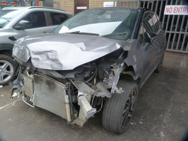 Renault Captur 900T Dynamique Manual Grey - 2016 STRIPPING FOR SPARES - Private Seller Renault Captur 900T Dynamique Manual Grey - 2016 STRIPPING FOR SPARES - Private Seller