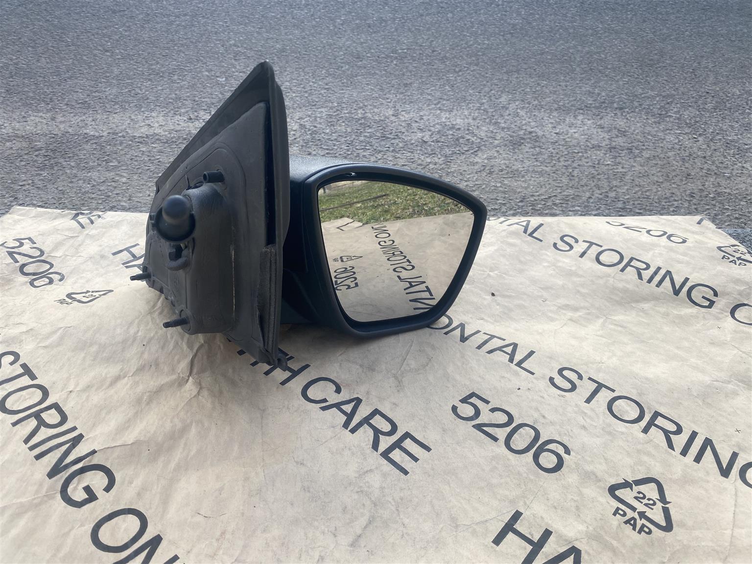 2019 FORD FIGO MANUAL DOOR MIRROR RIGHT SIDE FOR SALE - Private Seller