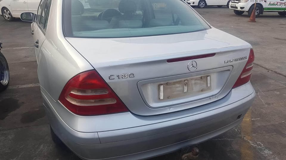 Mercedes c180 w203 stripping for spares - Private Seller